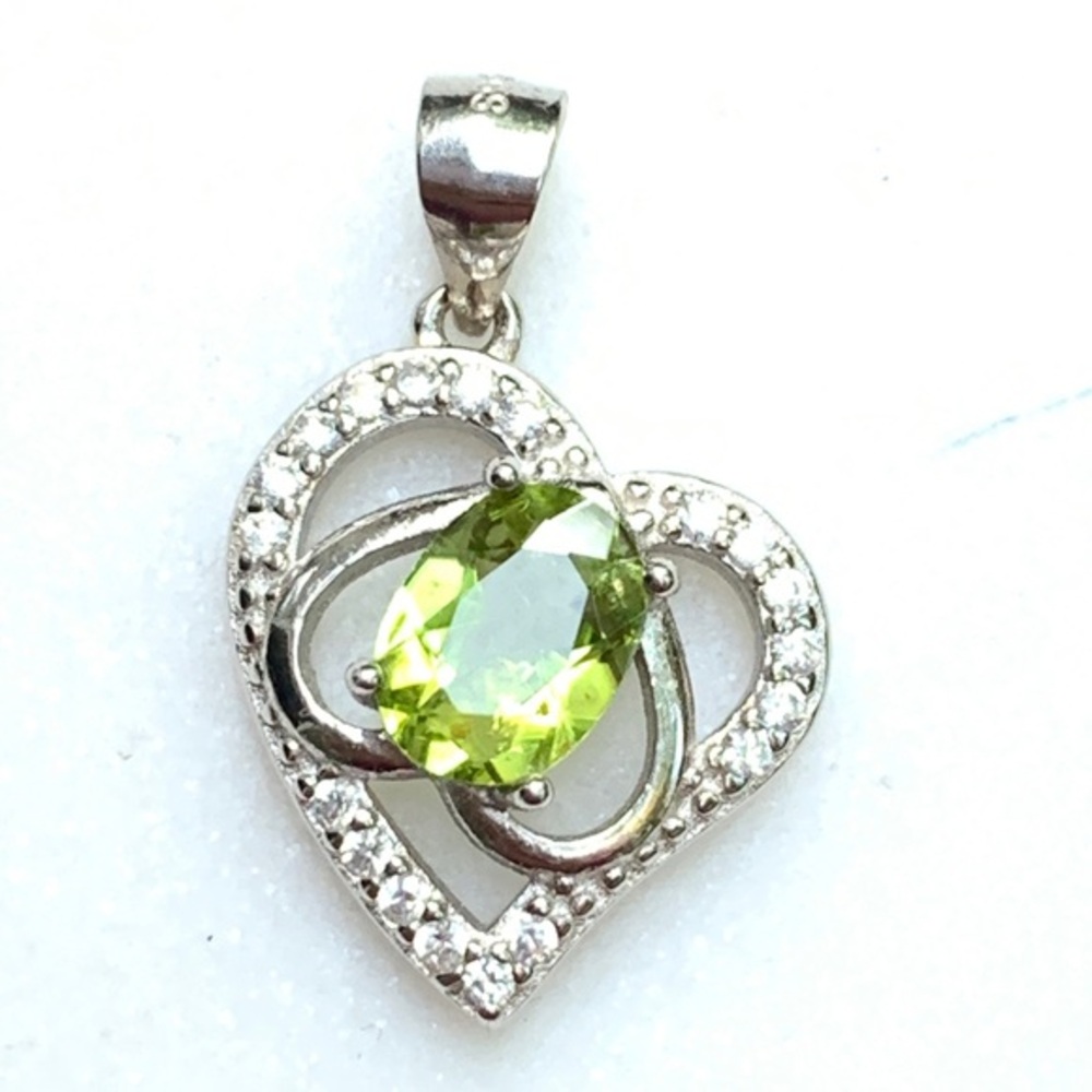 Natural 15.26 Ct. with 925 Silver & Cubic Zirconia